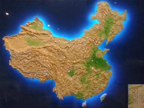 中國(guó)地形沙盤
